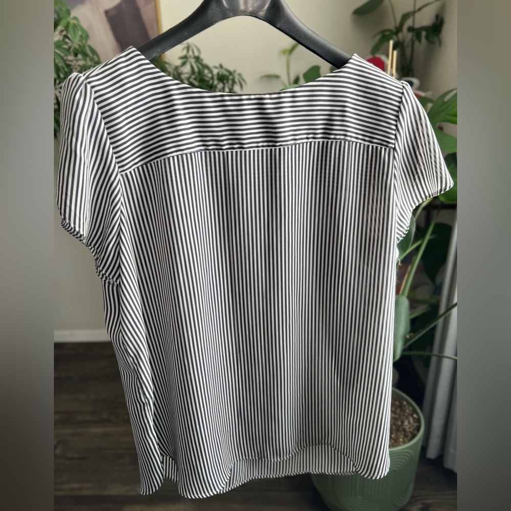 LOFT Black and White Striped Shirt Women’s Size Large